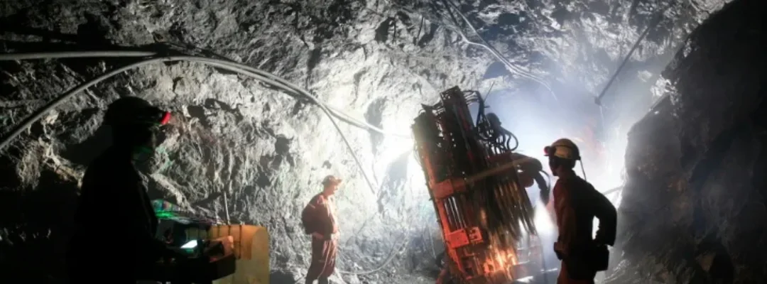 Dust suppression in underground coal mines